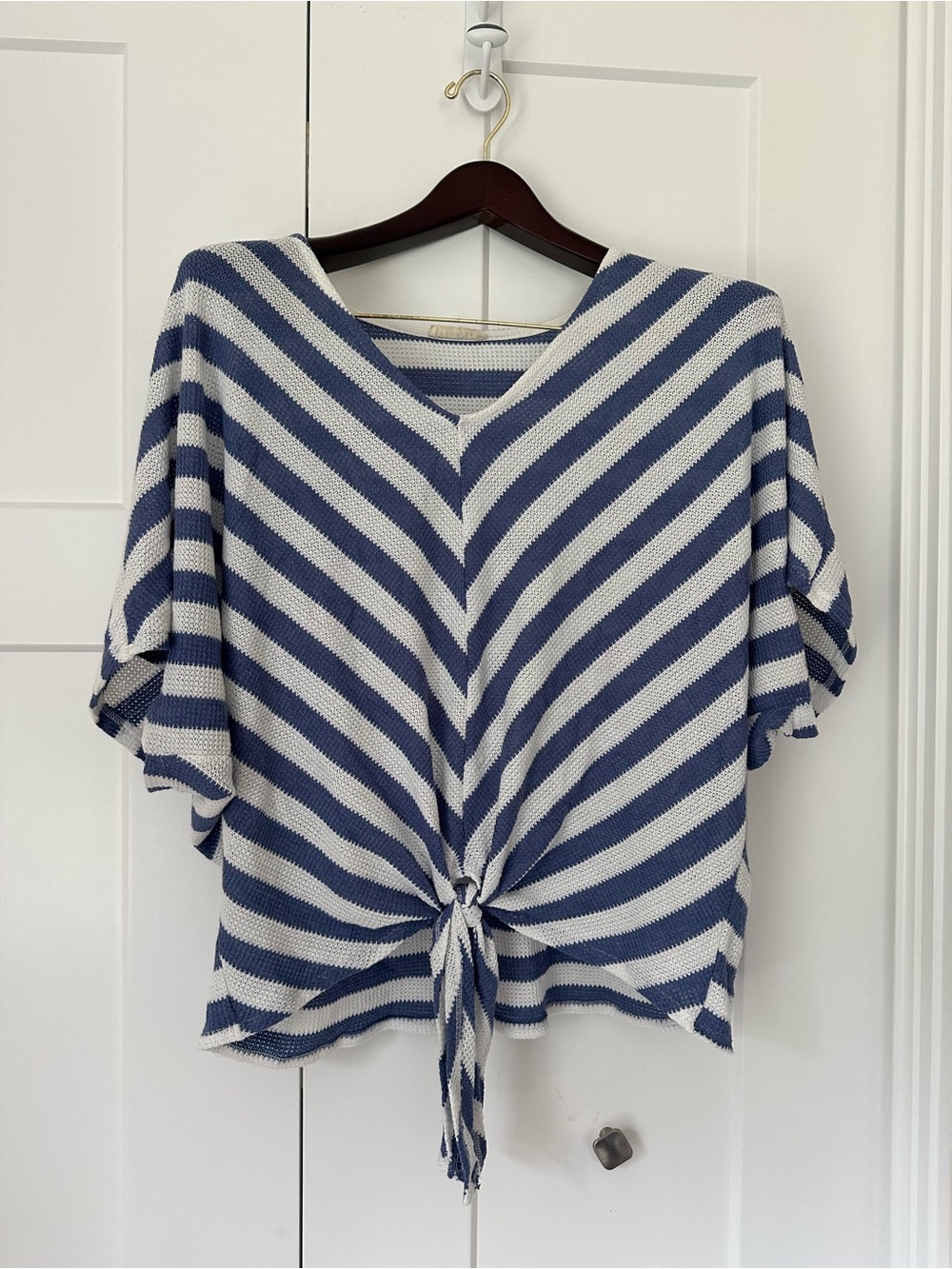Promesa Blue & White Striped‎ Tie-Front V-Neck Tunic L